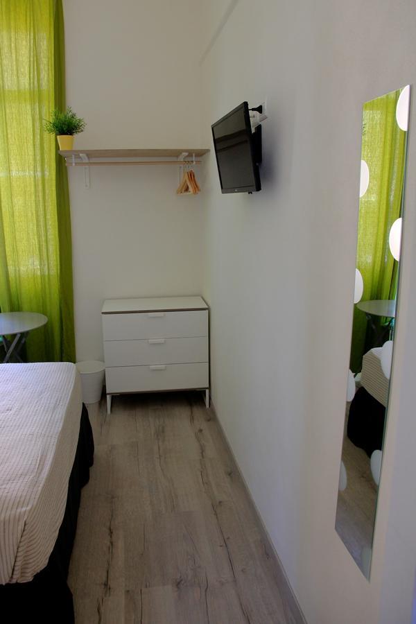 Hotel Elandra ボルディゲーラ エクステリア 写真